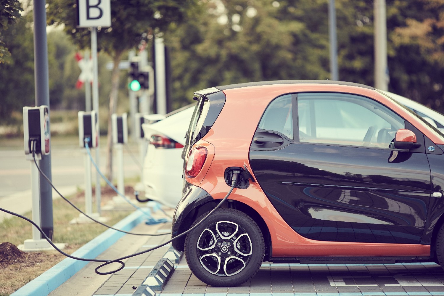 carsharing-4382651.jpg
